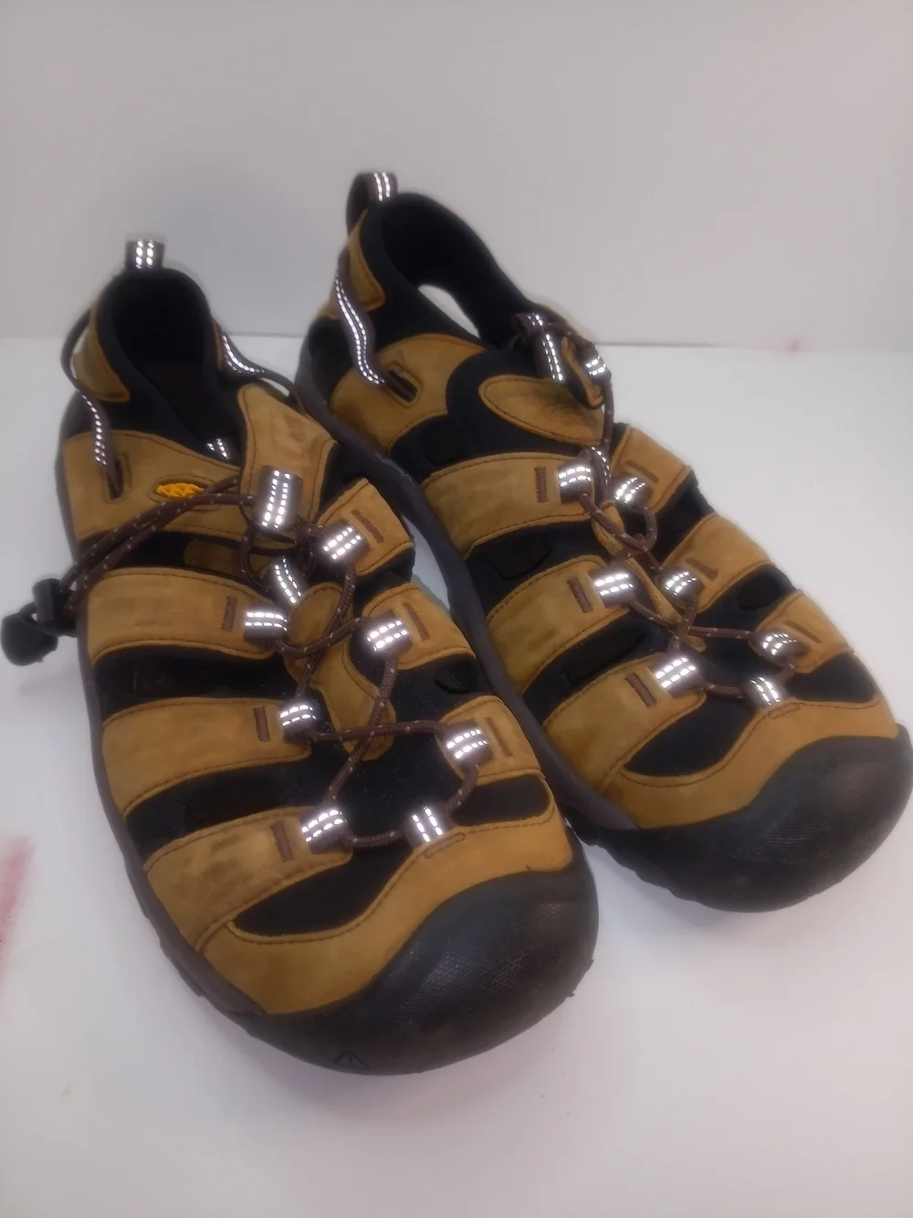Keen Waterproof Hiking Sandals Mens 11 Targhee III Brown Leather